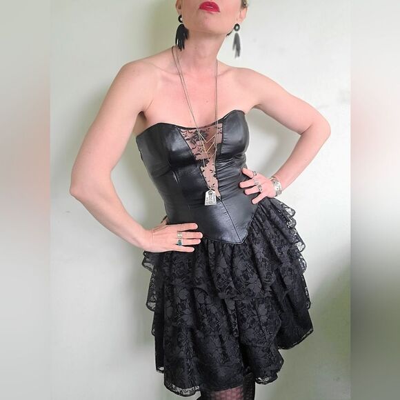 The Black Swan Iconic 1980s Leather + Lace Dress XS - Picture 10 of 16